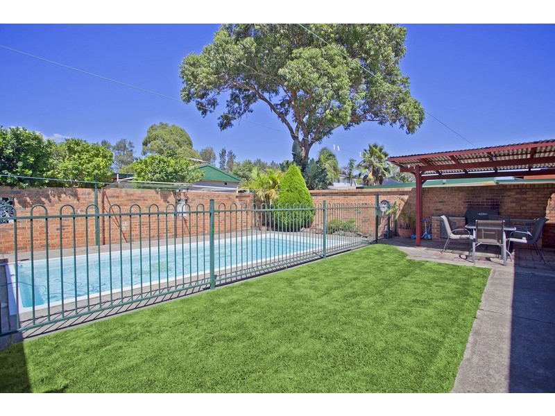 33  Whittle Avenue, Milperra NSW 2214