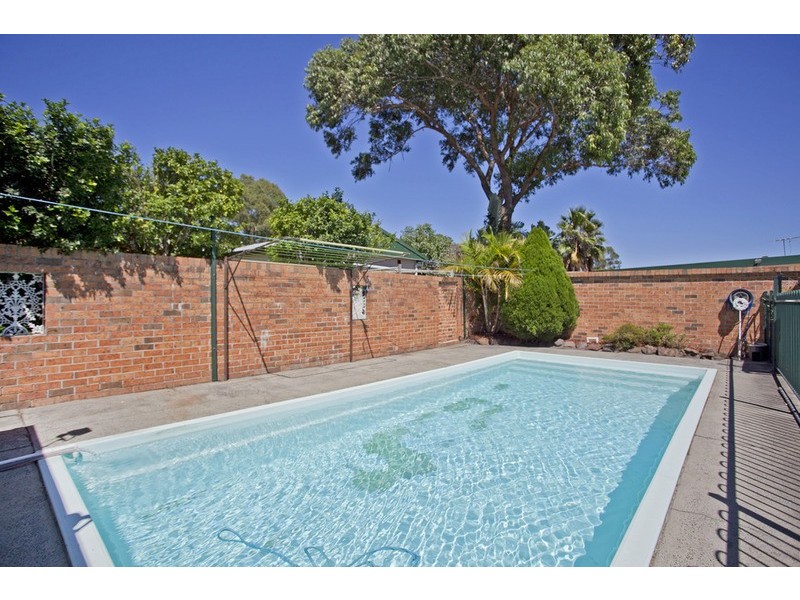 33  Whittle Avenue, Milperra NSW 2214