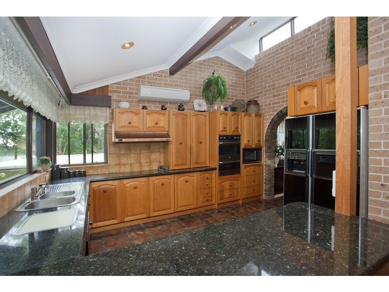 852a Henry Lawson  Drive, Picnic Point NSW 2213