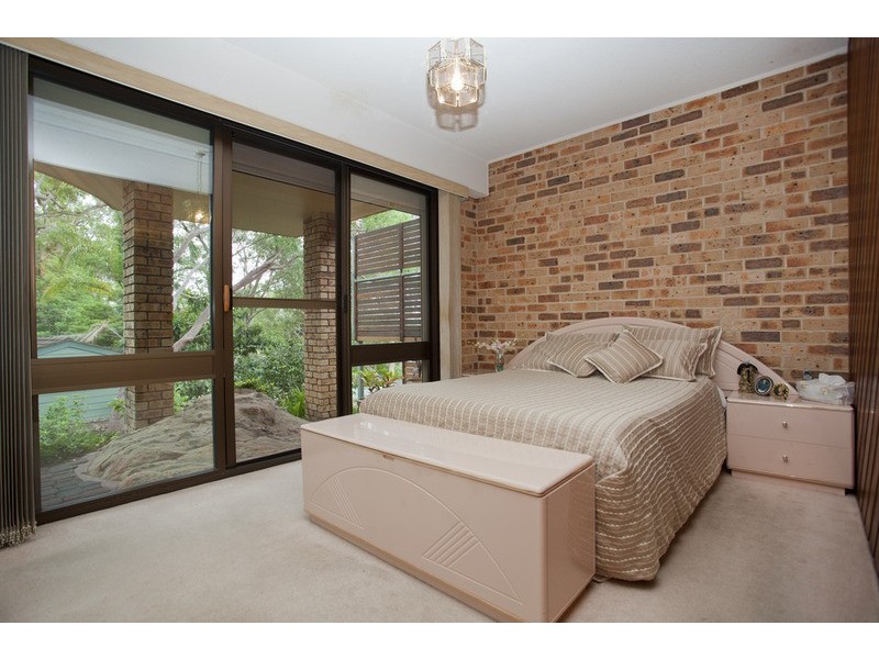 852a Henry Lawson  Drive, Picnic Point NSW 2213