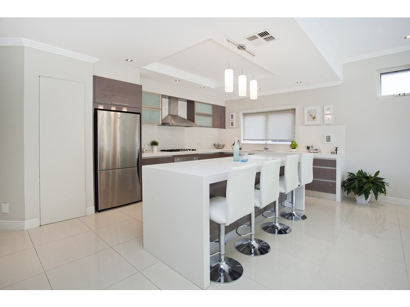 9 Seidel Avenue, Picnic Point NSW 2213