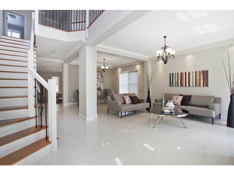 9 Seidel Avenue, Picnic Point NSW 2213
