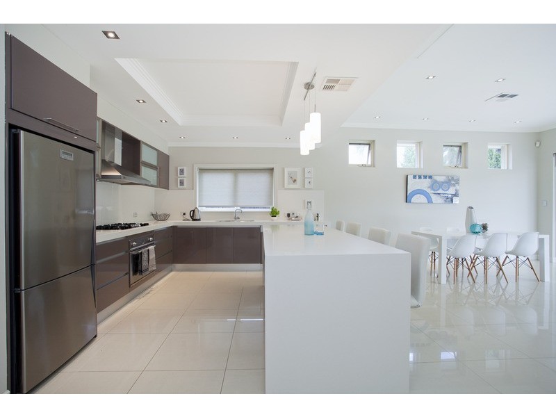 9 Seidel Avenue, Picnic Point NSW 2213