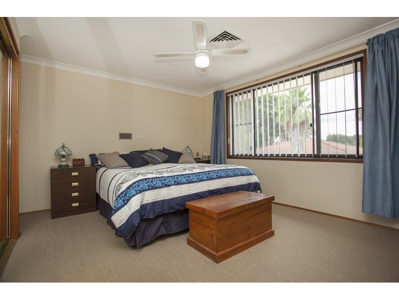 16 Links Avenue, Milperra NSW 2214