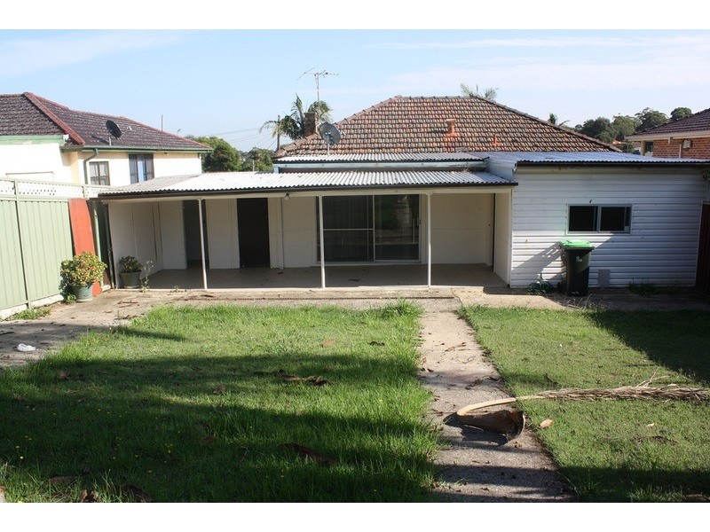 13 Peake Parade, Peakhurst NSW 2210