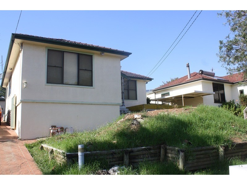 15 Peake Parade, Peakhurst NSW 2210