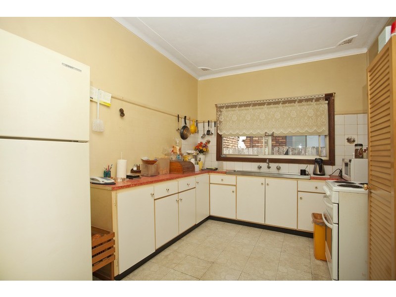 140 Davies Road, Padstow NSW 2211