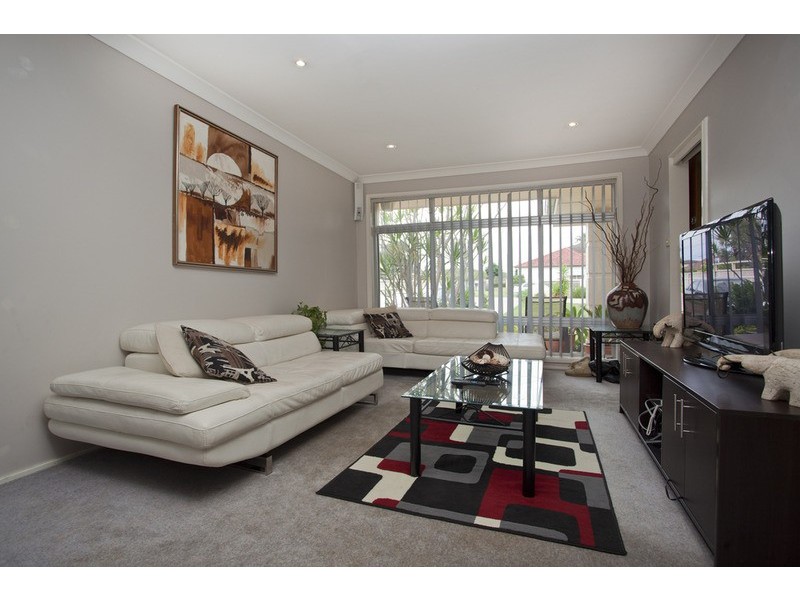 44 Churchill  Road, Padstow Heights NSW 2211