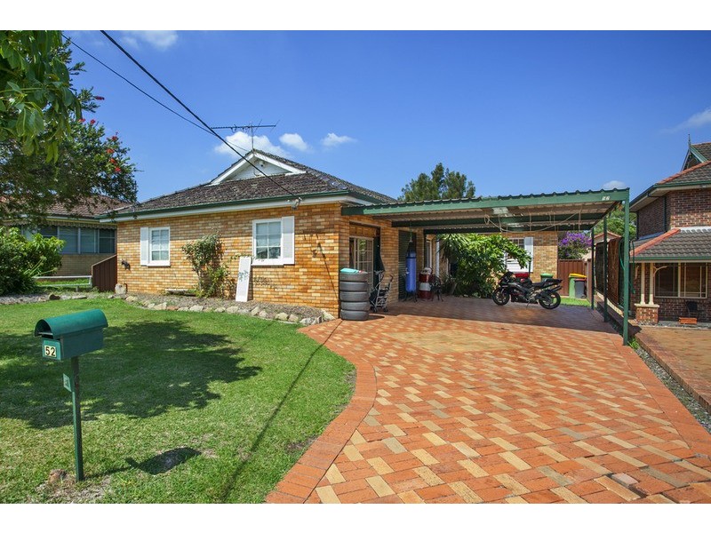 52 Wall Avenue, Panania NSW 2213