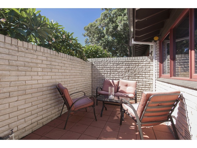 2/15 Baldwin  Street, Padstow NSW 2211