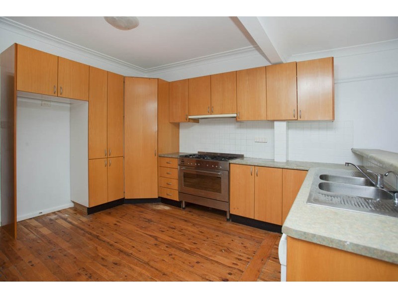 52 Thomas  Street, Picnic Point NSW 2213