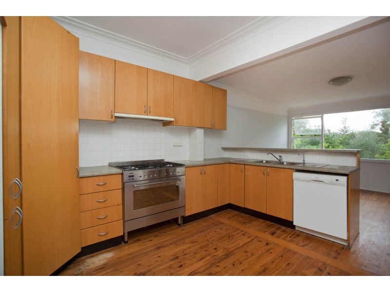52 Thomas  Street, Picnic Point NSW 2213