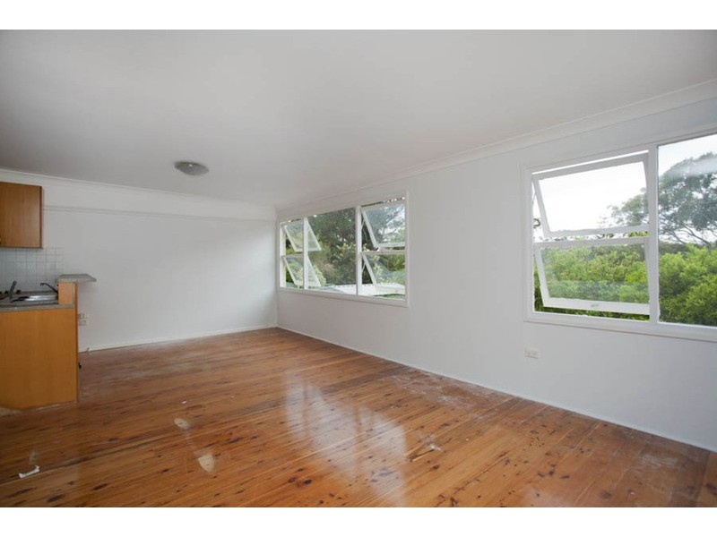 52 Thomas  Street, Picnic Point NSW 2213
