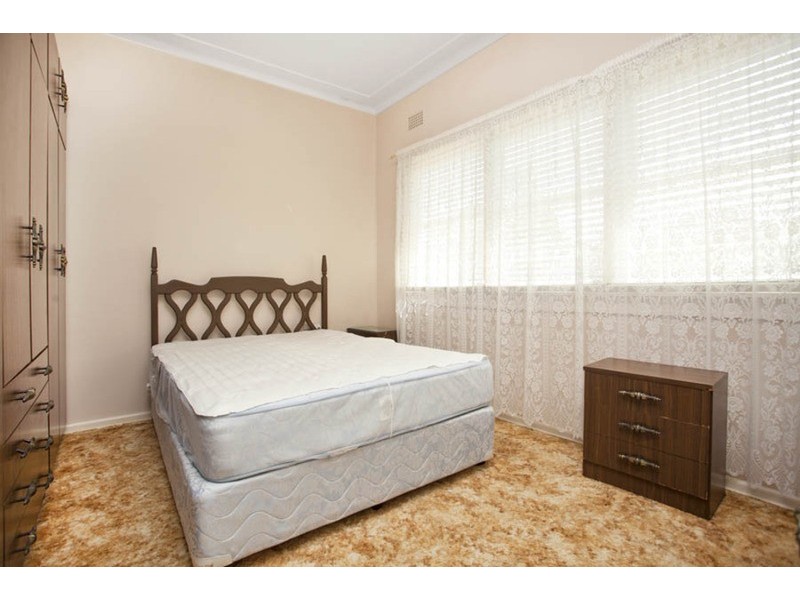 35 Fewtrell Avenue, Revesby Heights NSW 2212