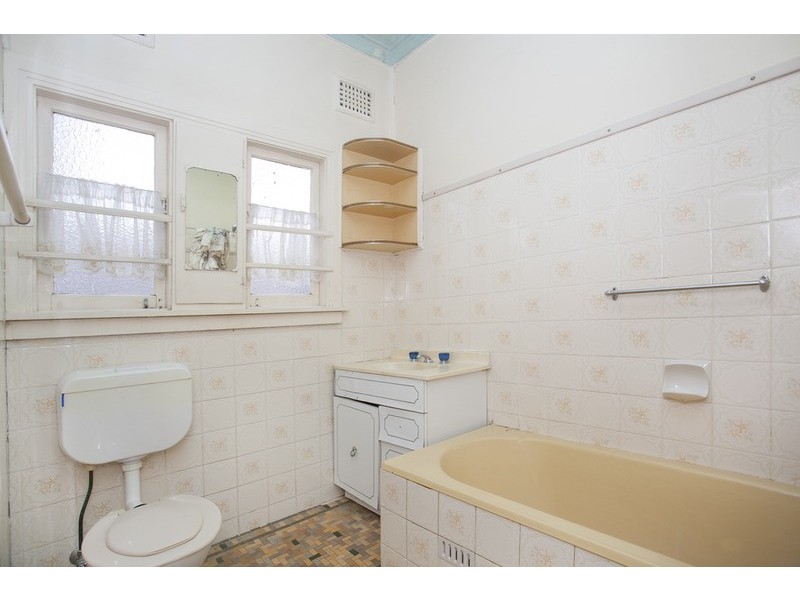 64 Henry Street, Punchbowl NSW 2196