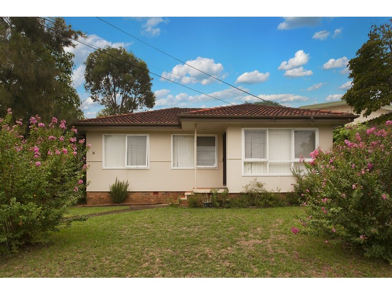 21 Dernancourt  Parade, Milperra NSW 2214