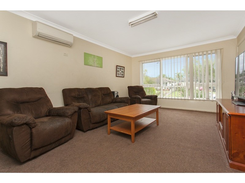 21 Dernancourt  Parade, Milperra NSW 2214