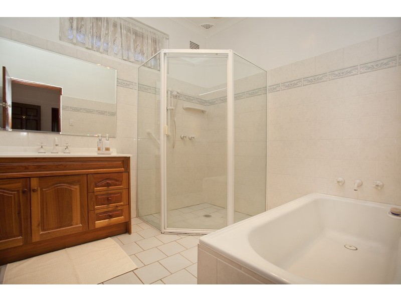 4 Lesley Avenue, Revesby NSW 2212