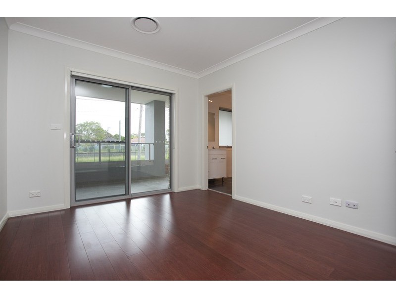 59 Lehn Road, East Hills NSW 2213