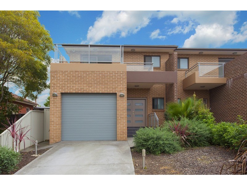 12A Mackinnon Avenue, Padstow NSW 2211