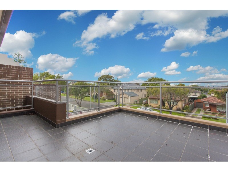 12A Mackinnon Avenue, Padstow NSW 2211