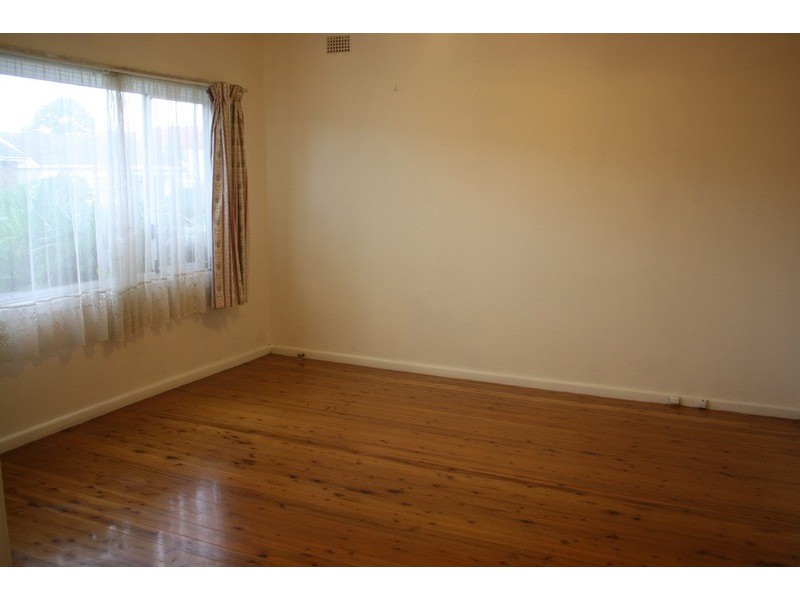 31 Wall Avenue, Panania NSW 2213