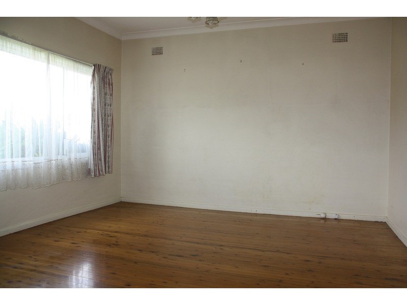 31 Wall Avenue, Panania NSW 2213