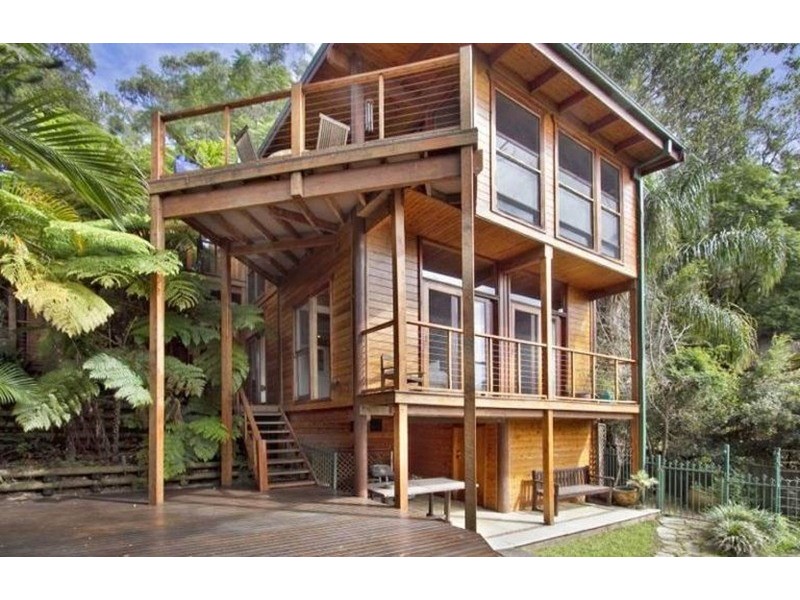 8a Fowler Road, Illawong NSW 2234