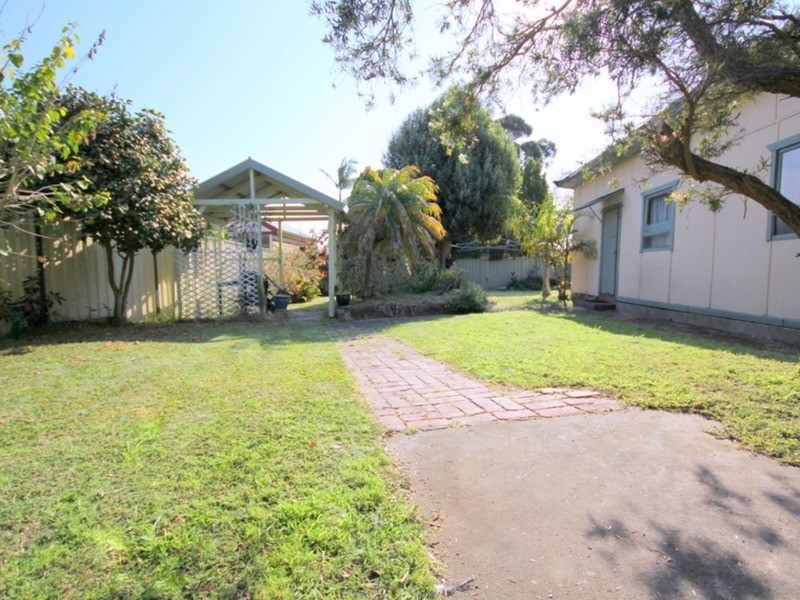 104 Ramsay Road, Picnic Point NSW 2213