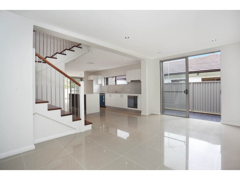 86 Kennedy Street, Picnic Point NSW 2213