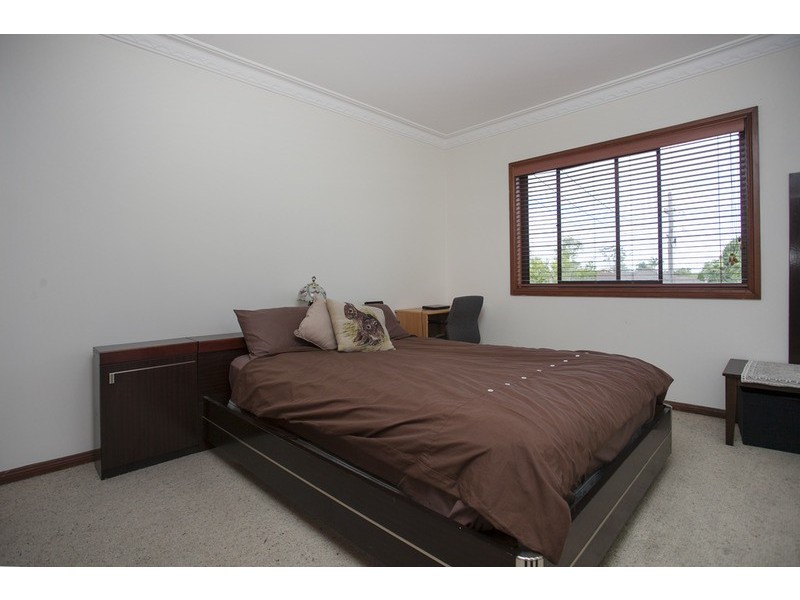 20 Zonnebeke Avenue, Milperra NSW 2214