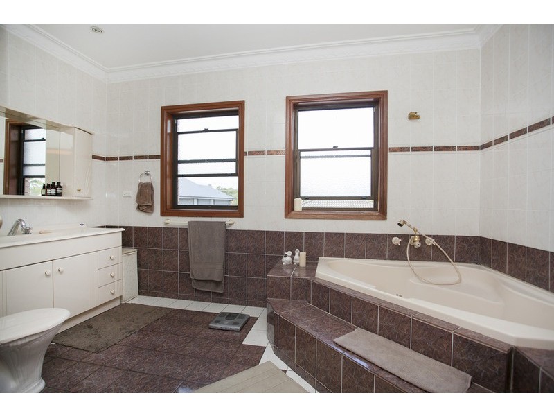 20 Zonnebeke Avenue, Milperra NSW 2214