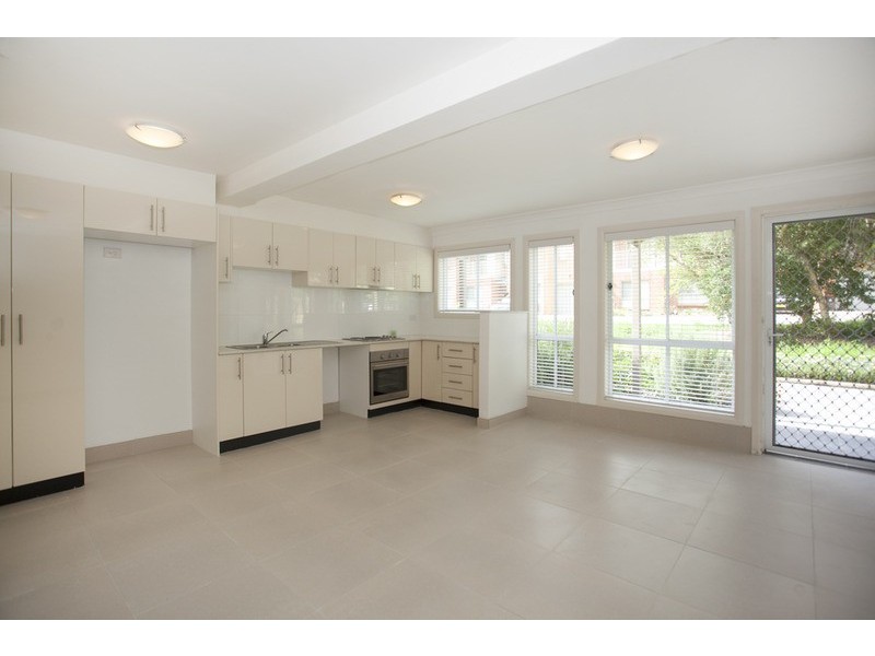 3/32 Chiswick Road, Greenacre NSW 2190