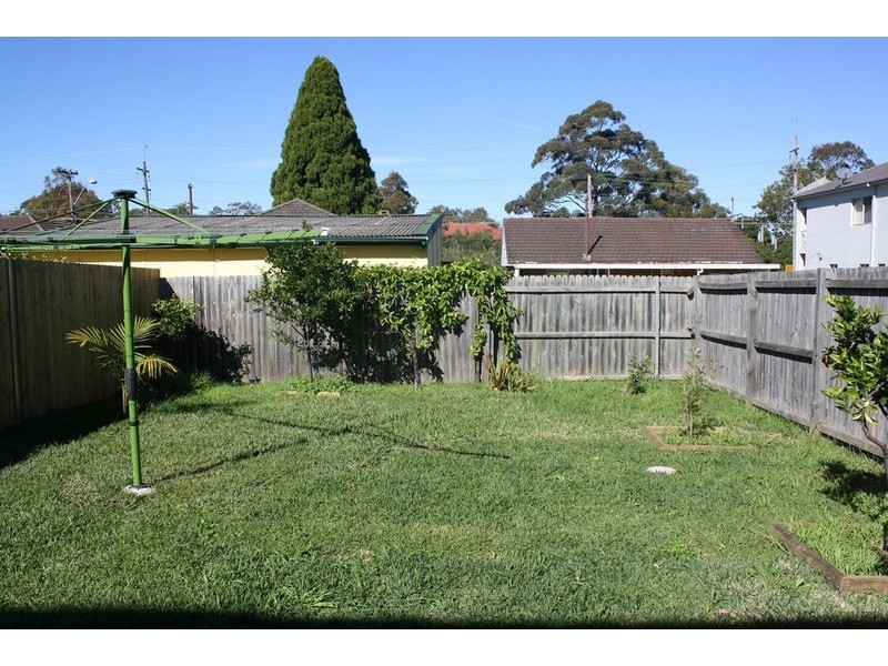 15A Flood  Avenue, Revesby NSW 2212