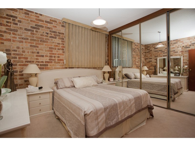 852a Henry Lawson  Drive, Picnic Point NSW 2213