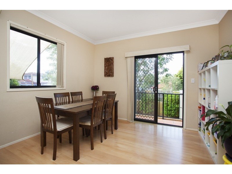 2A Uki Avenue, Picnic Point NSW 2213
