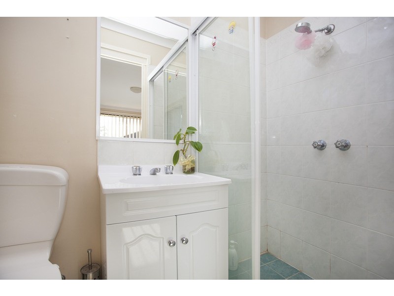 2A Uki Avenue, Picnic Point NSW 2213
