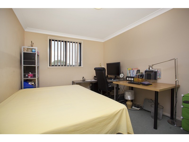 2A Uki Avenue, Picnic Point NSW 2213