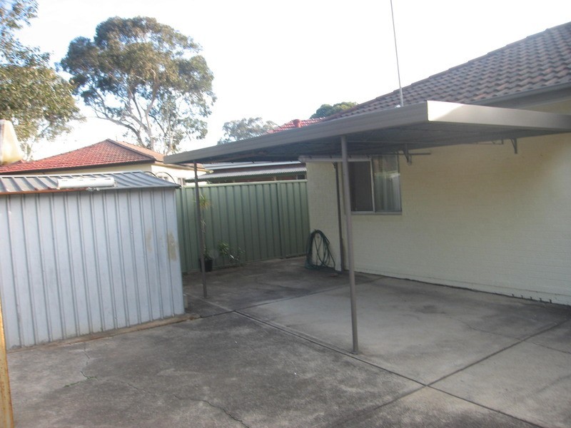 2/89 Lucas Road, East Hills NSW 2213