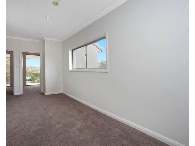 86 Kennedy Street, Picnic Point NSW 2213