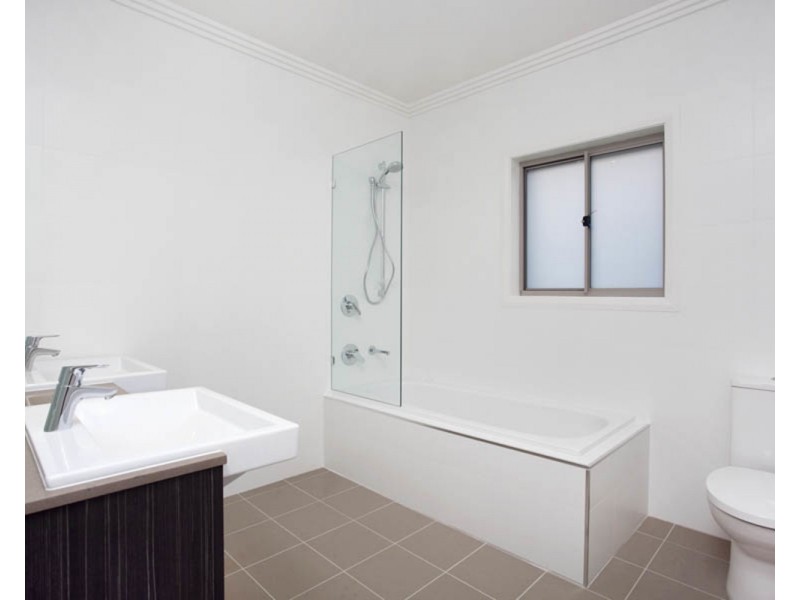 86 Kennedy Street, Picnic Point NSW 2213