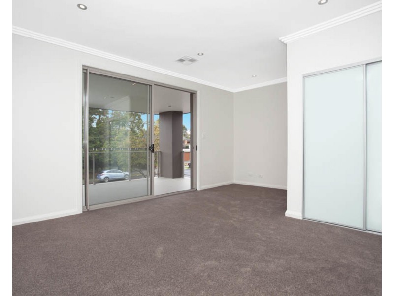 86 Kennedy Street, Picnic Point NSW 2213