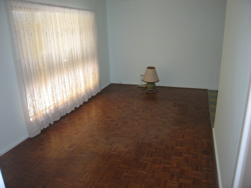 21 Seidel Avenue, Picnic Point NSW 2213