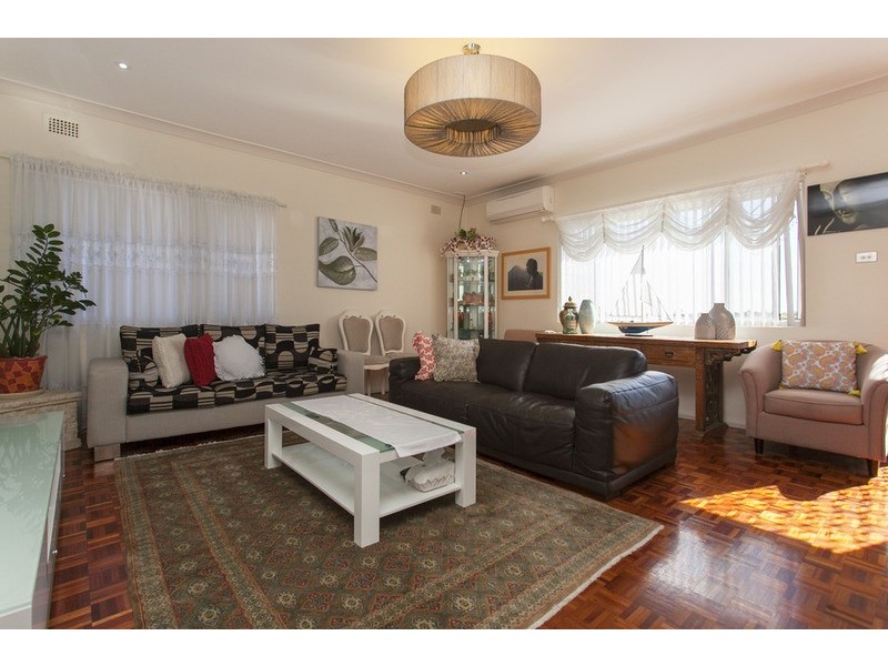 19 Jocarm Avenue, Condell Park NSW 2200