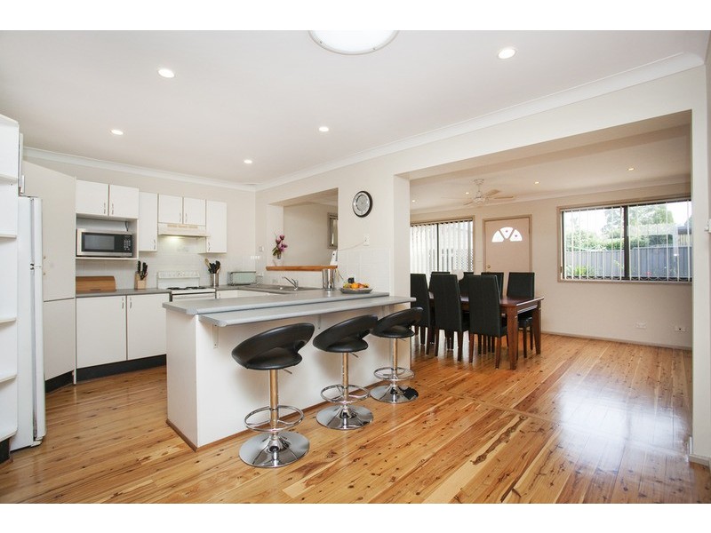 5 Warlencourt Avenue, Milperra NSW 2214