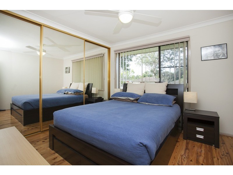 5 Warlencourt Avenue, Milperra NSW 2214