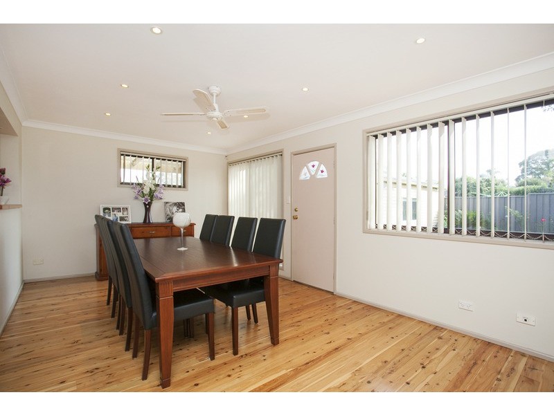 5 Warlencourt Avenue, Milperra NSW 2214