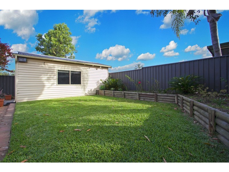 5 Warlencourt Avenue, Milperra NSW 2214