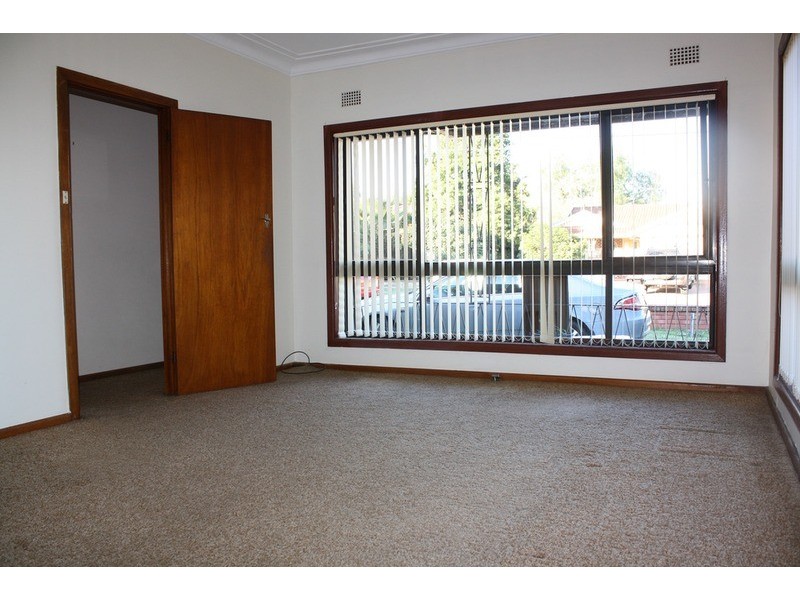 6 Lindsay Street, Panania NSW 2213