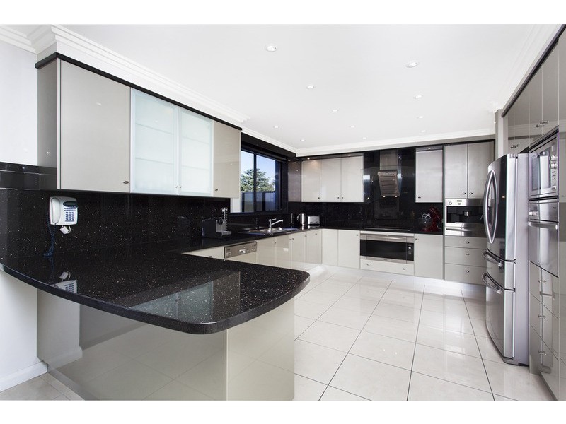 79 Kennedy Street, Picnic Point NSW 2213